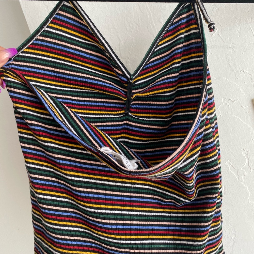 halter top - Picture 2 of 4